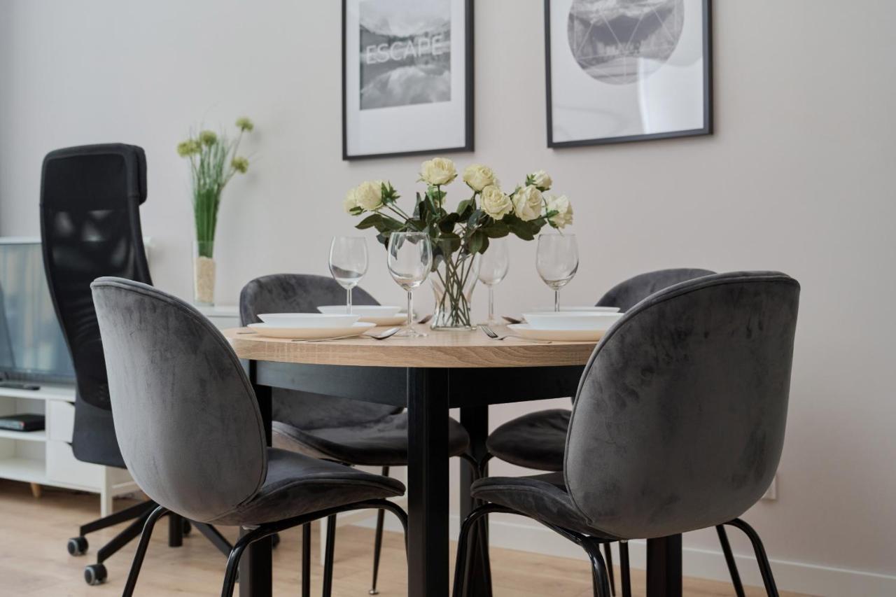 Nowa Manufaktura Apartment Wroclaw Krzyki By Noclegi Renters Eksteriør bilde